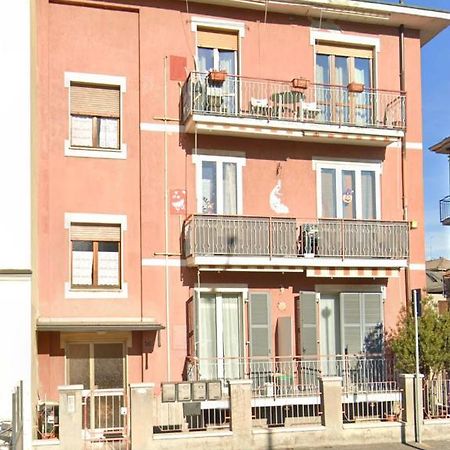 Appartamento Privato A Piacenza Con 3 Camere Matrimoniali Exteriör bild