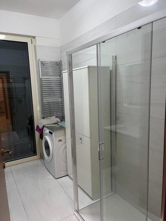 Appartamento Privato A Piacenza Con 3 Camere Matrimoniali Exteriör bild