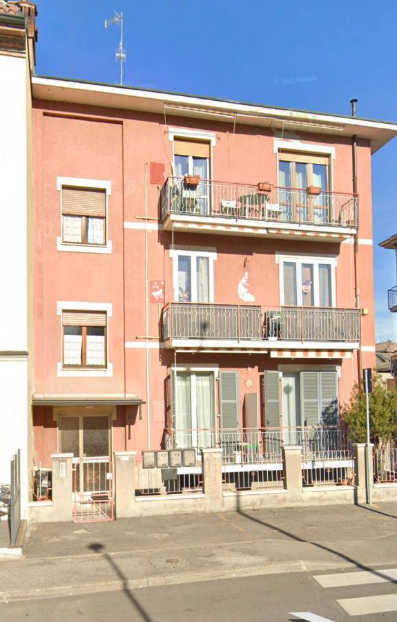 Appartamento Privato A Piacenza Con 3 Camere Matrimoniali Exteriör bild